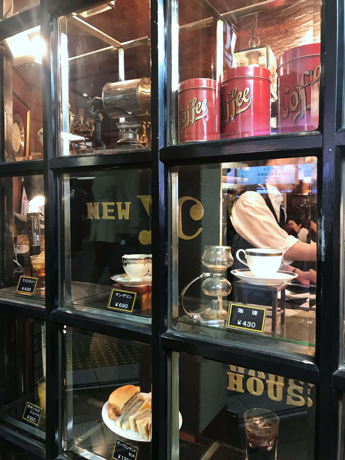混和煙味的咖啡香 | 大阪 山本珈琲館（梅田YC）